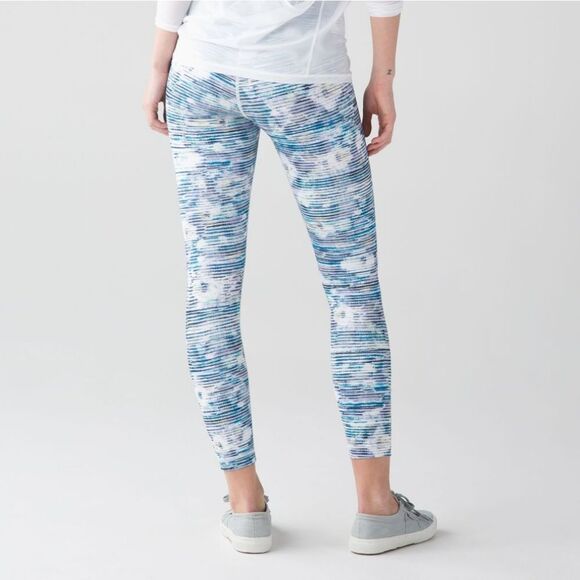 Lululemon Women's Size 2 High Times Blurry Belle Stretchy Multicolor Leggings - Picture 1 of 9